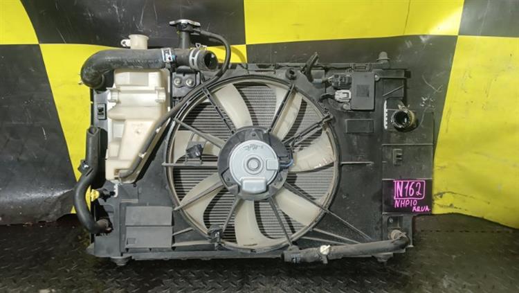 Радиатор основной Тойота Аква в Коврове 116562